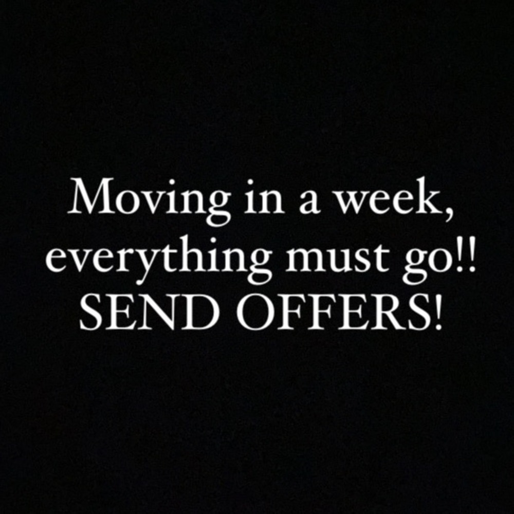 SEND OFFERS ON ANYTHING!! Please no lowball offers :)